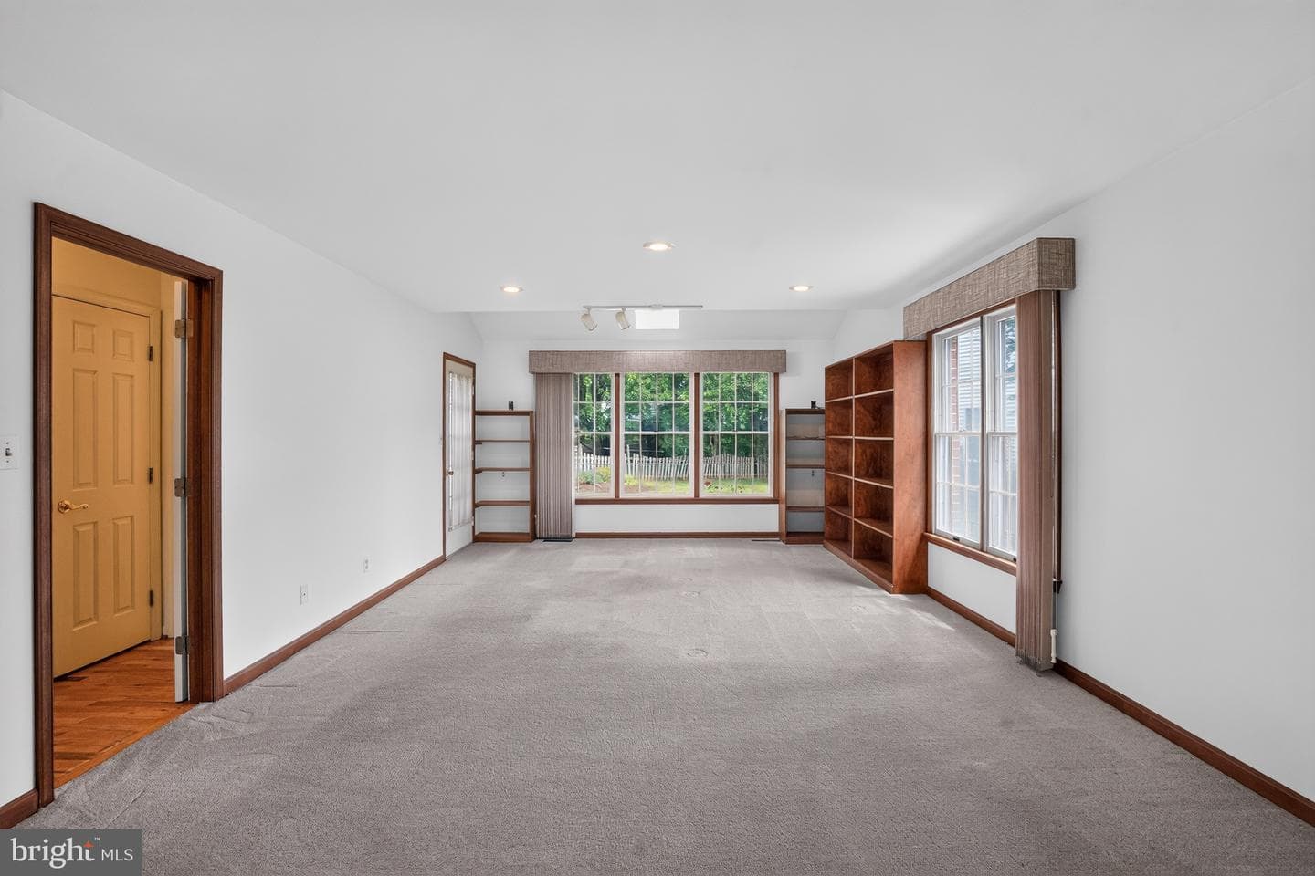 1303 Persimmontree Court photo 18