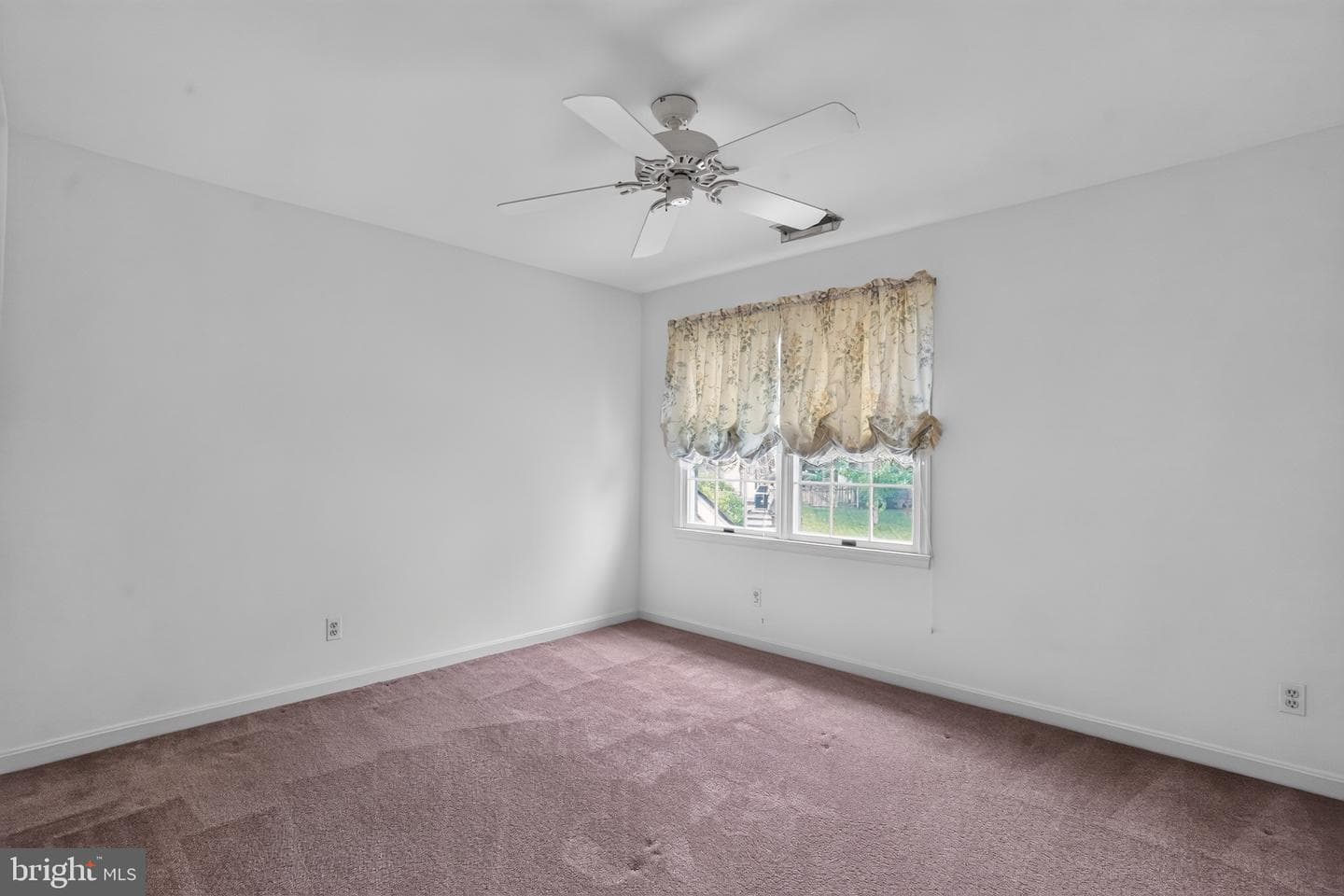 1303 Persimmontree Court photo 30