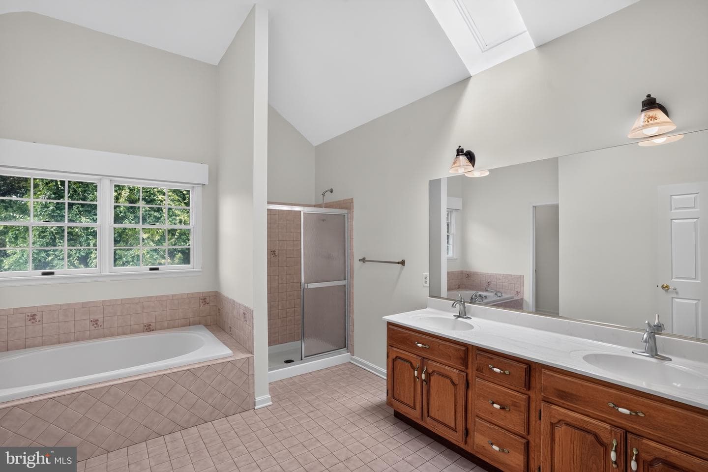 1303 Persimmontree Court photo 33