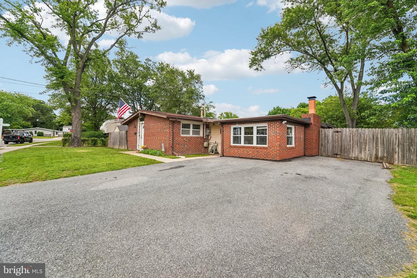1203 Cathedral Drive photo 23