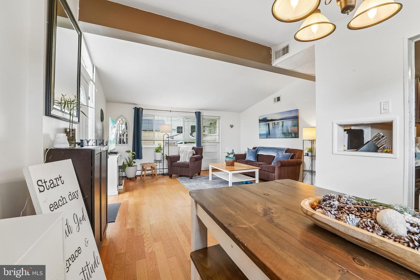 1203 Cathedral Drive photo 4