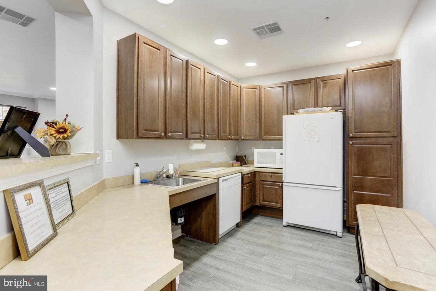 2608 Chapel Lake Drive #204 photo 36
