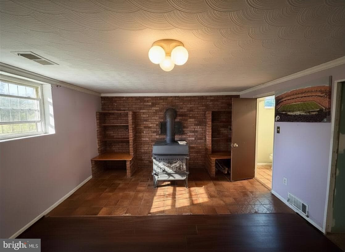 303 Mackintosh Drive photo 22