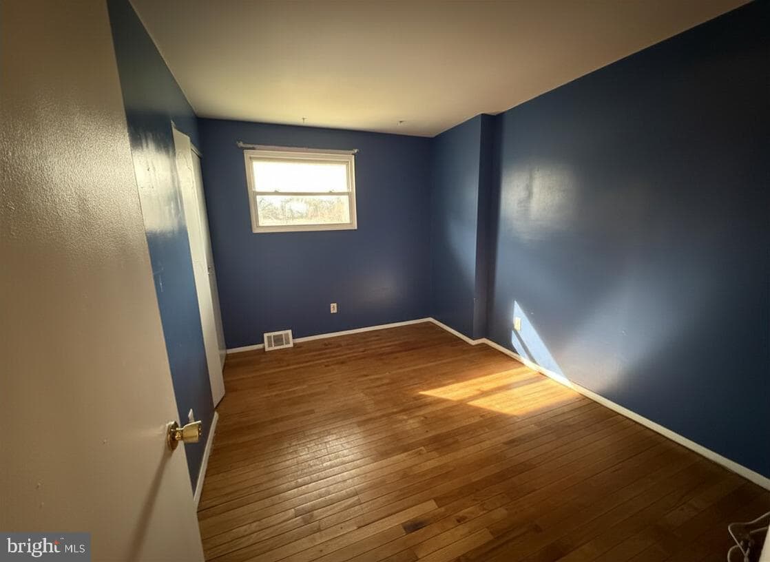 303 Mackintosh Drive photo 9