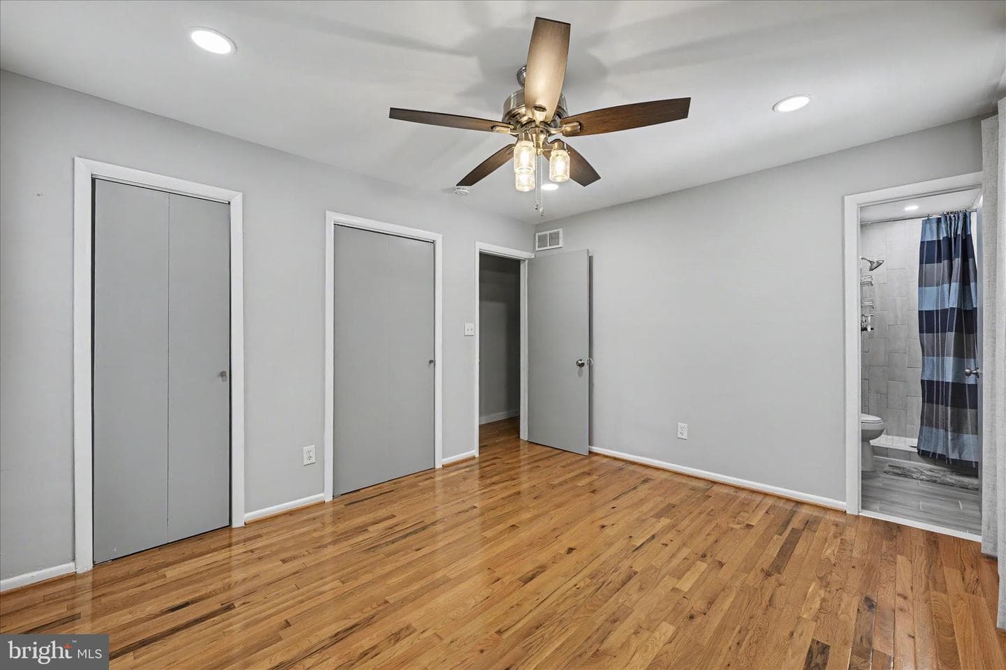 401 Grove Ridge Court photo 17