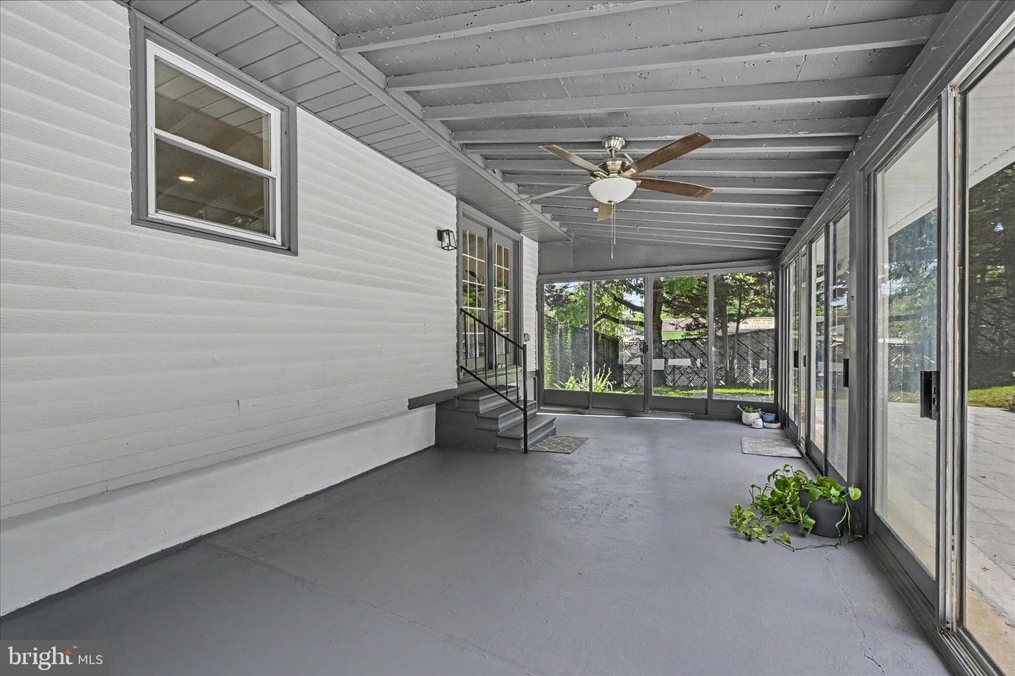 401 Grove Ridge Court photo 7
