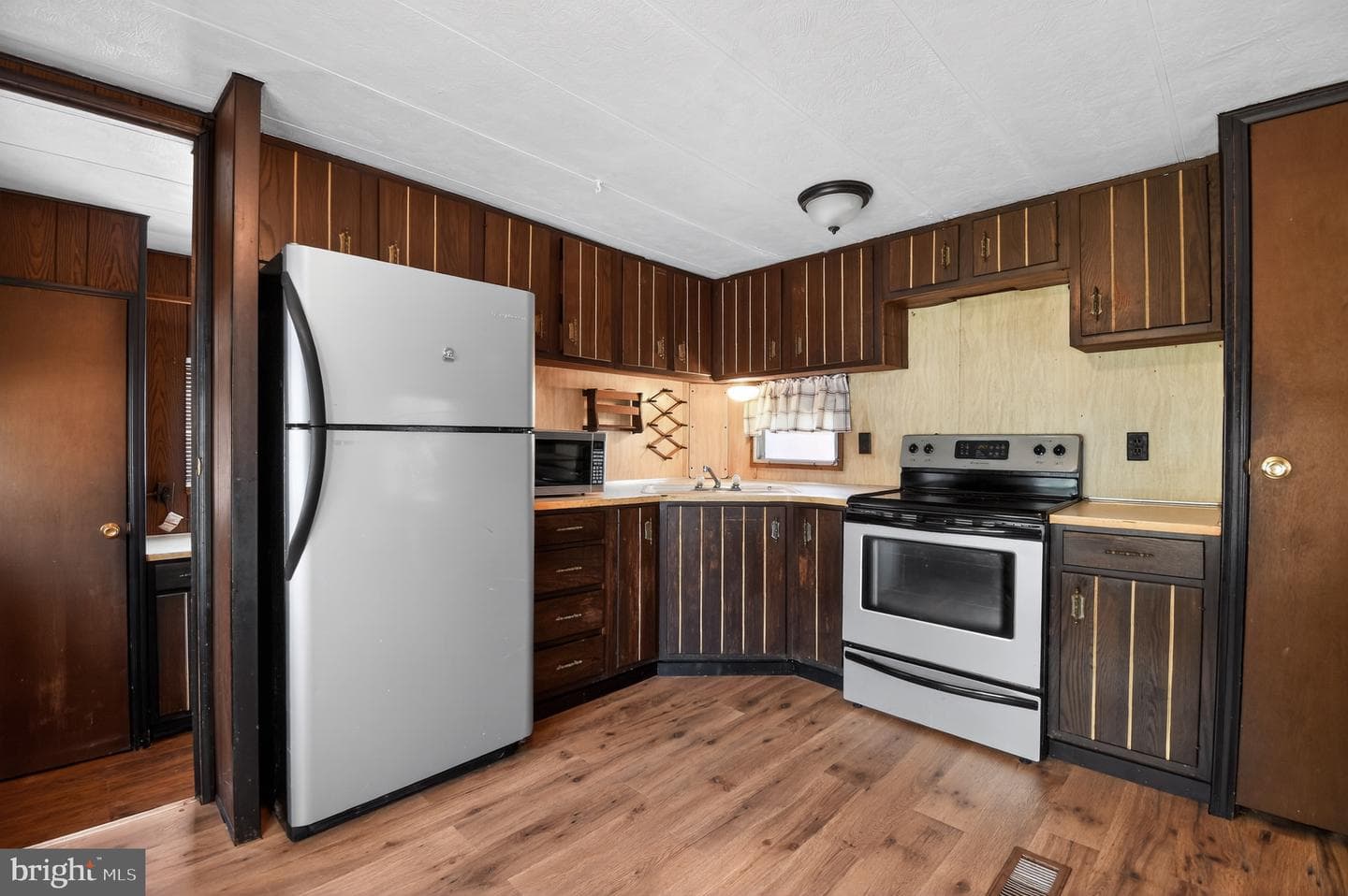 1501 Flanders Lane #i photo 7