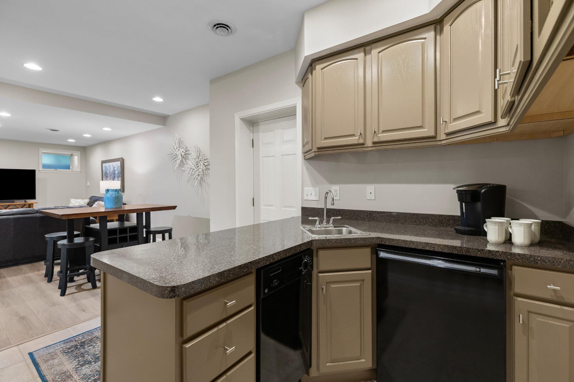 71 Simmons Lane photo 29
