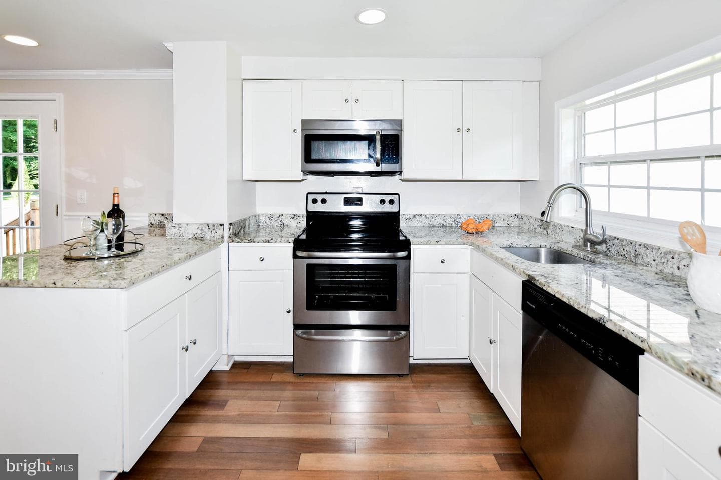 356 Forest Beach Road photo 14