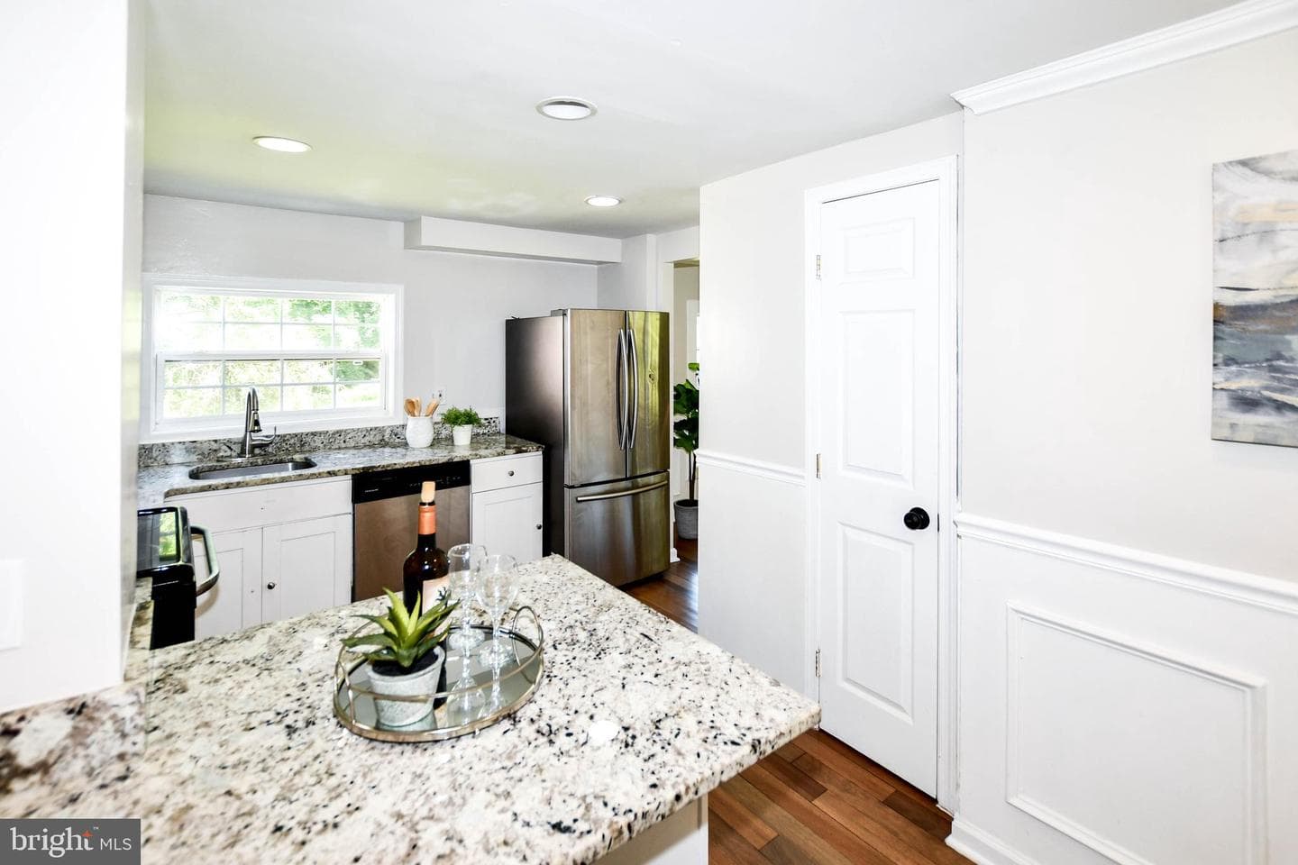 356 Forest Beach Road photo 17