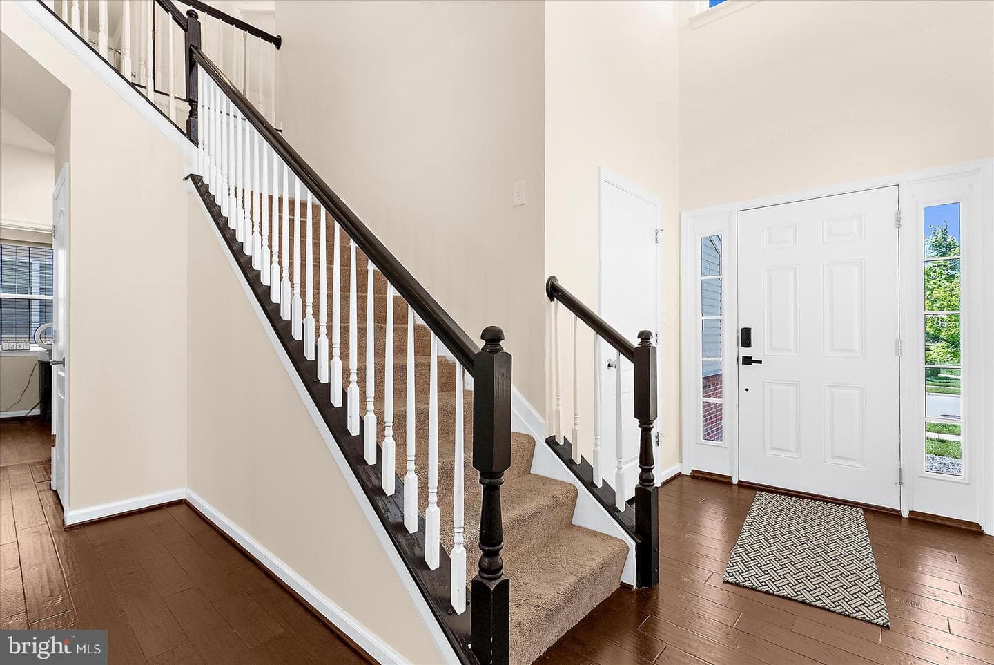 7807 Stonebriar Drive photo 8