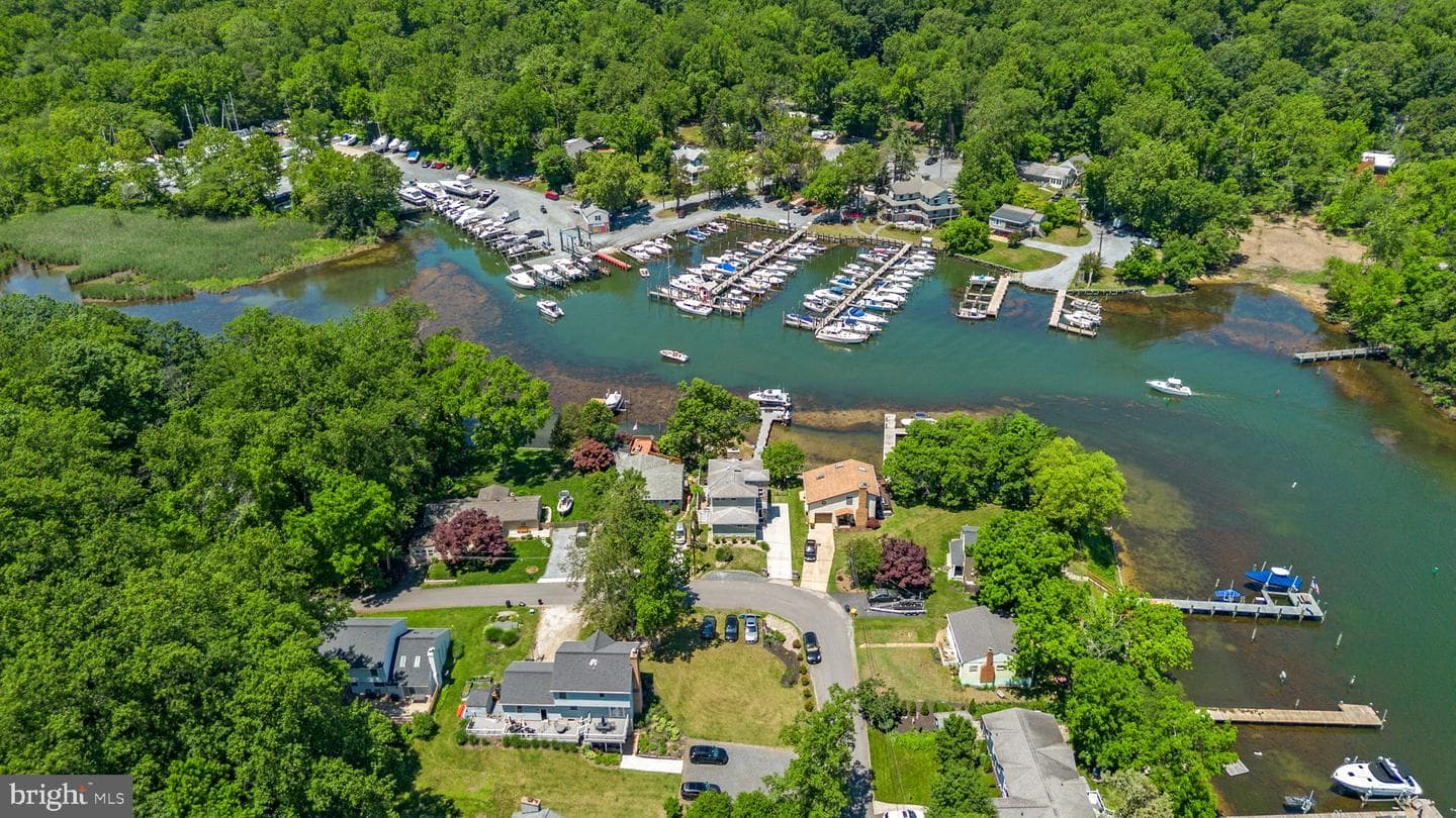 993 Round Bay Road photo 46