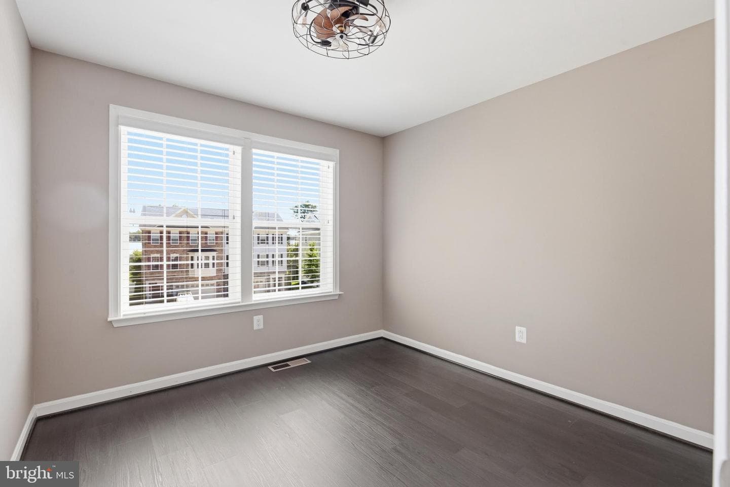 8170 Villaggio Dr photo 19