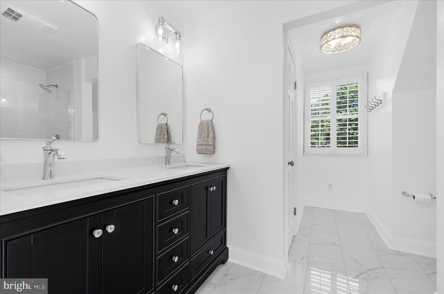 406 Honeywood Court photo 33