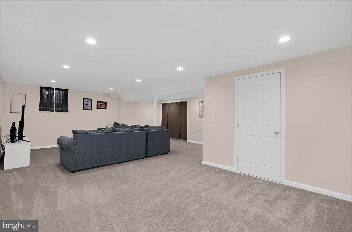 406 Honeywood Court photo 51