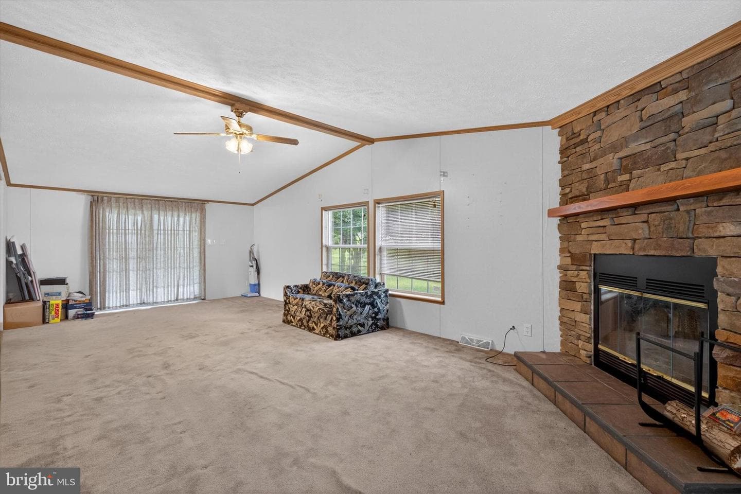 271 Janet Ct photo 10