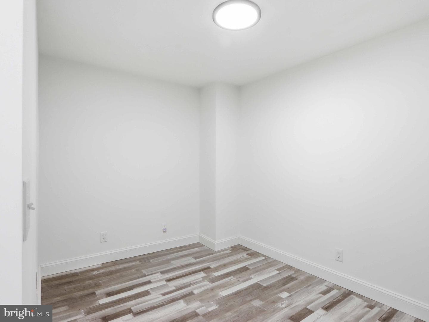 96 Packard Avenue photo 14