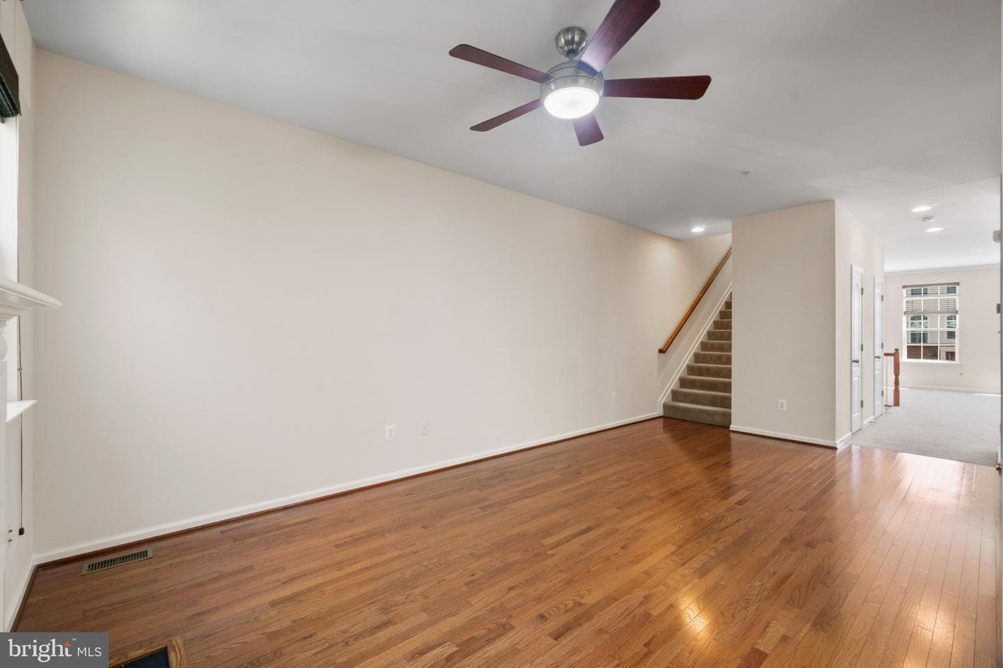 722 Hidden Oak photo 9