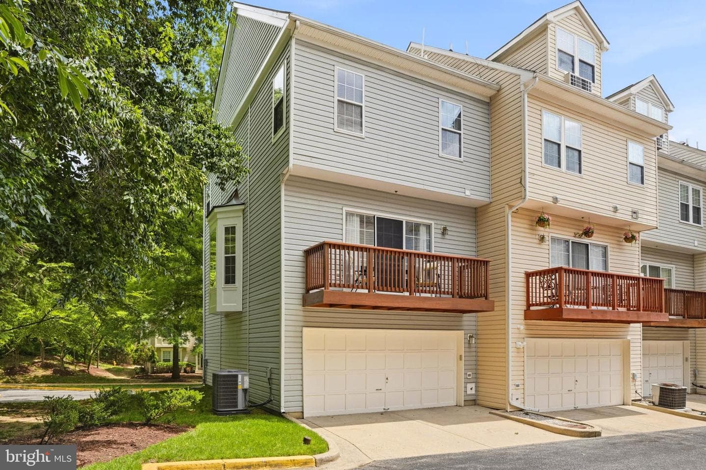 101 Blackbird Hill Lane, Laurel