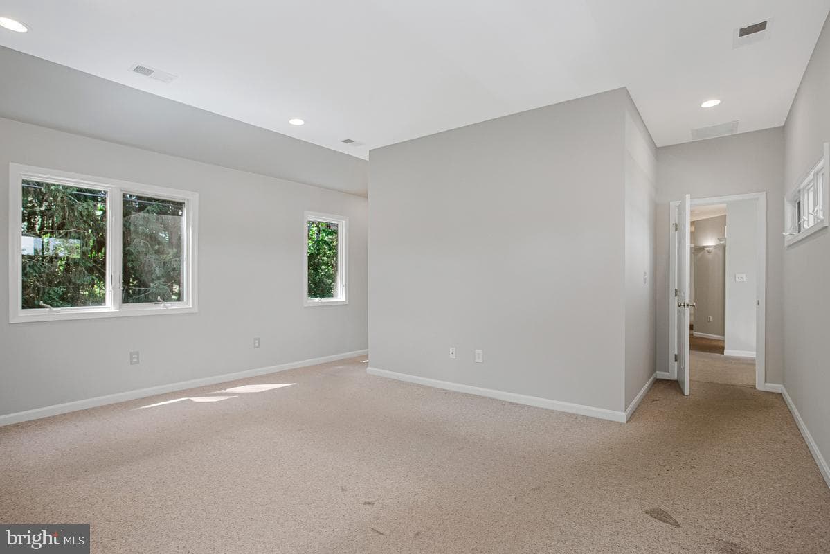 421 Edgewater Road photo 14