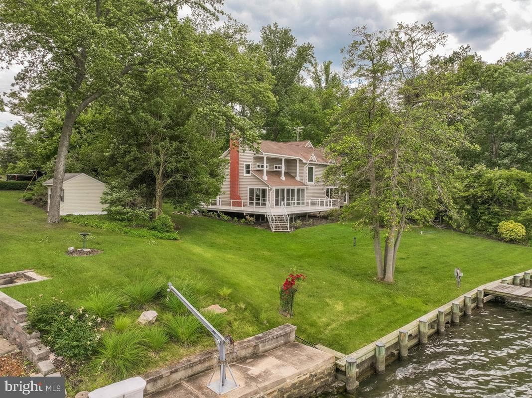 421 Edgewater Road photo 34