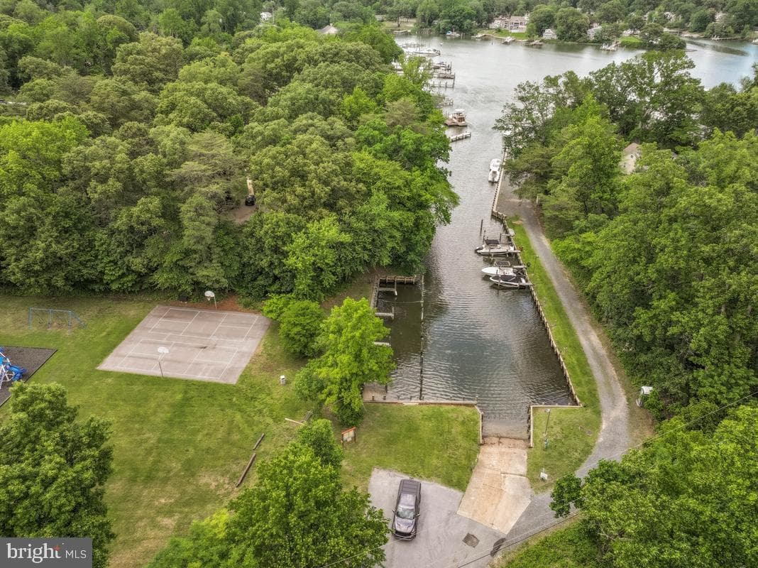 421 Edgewater Road photo 45