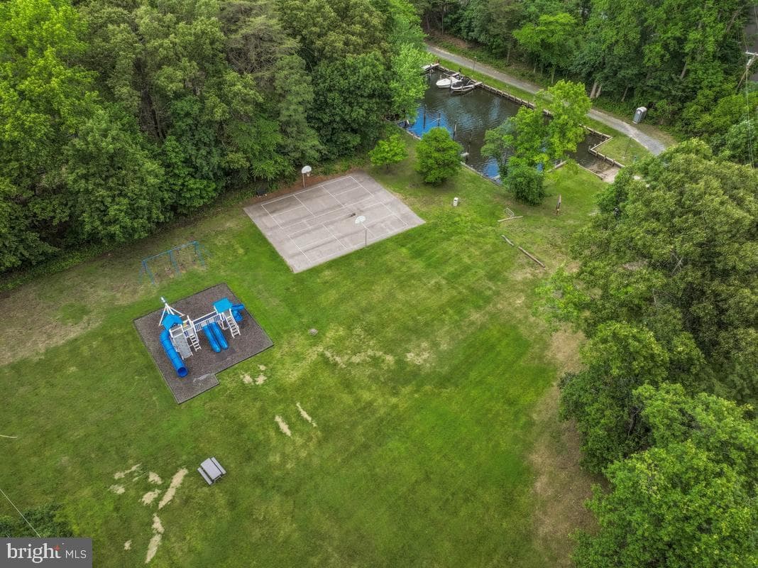 421 Edgewater Road photo 48
