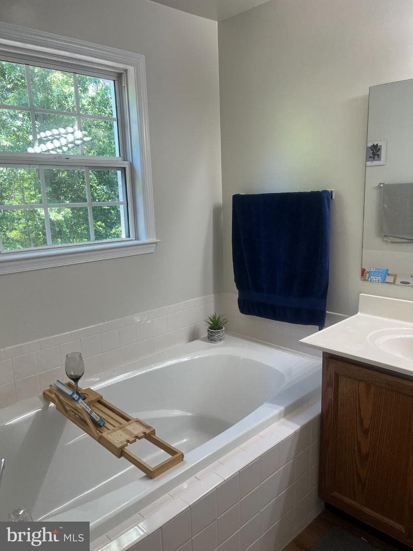 178 Pinecove Avenue photo 9