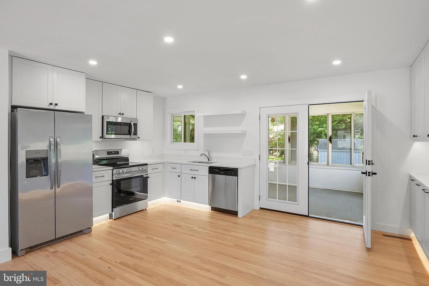 524 Patricia Court photo 13