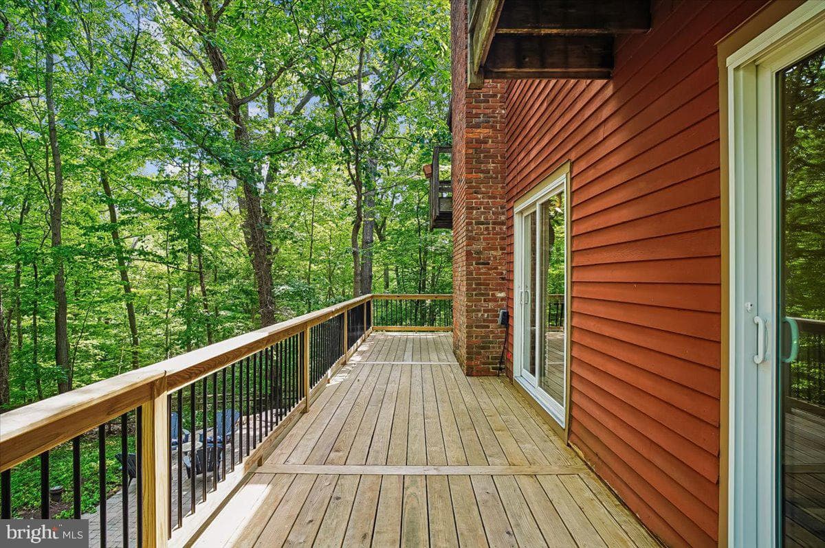 120 Kingswood Road photo 41
