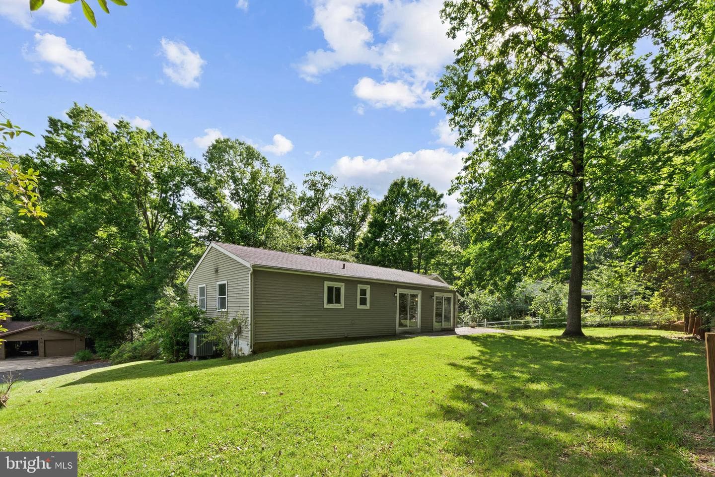2178 Glenfield Road photo 39