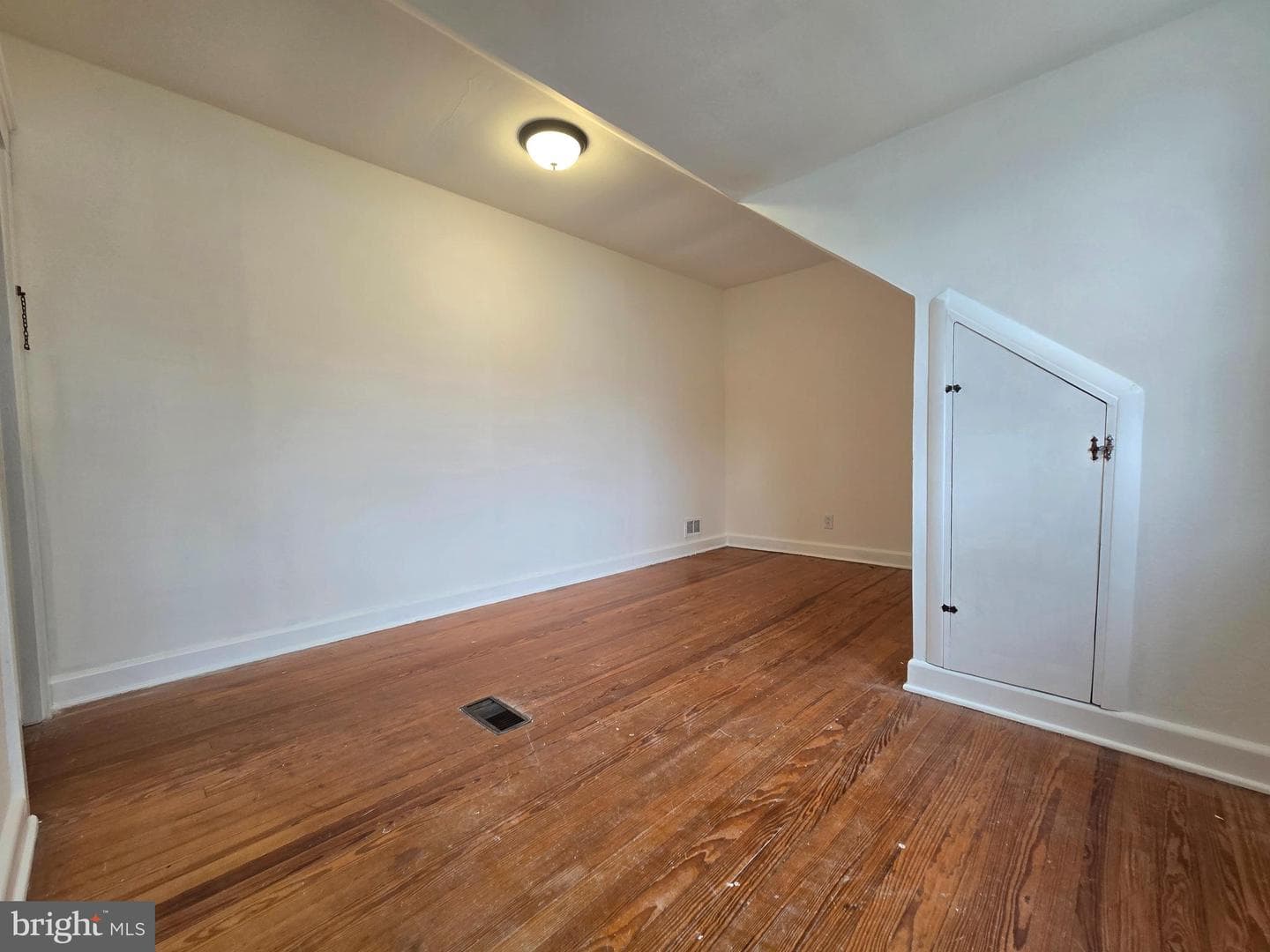 220 Meadow Road photo 25