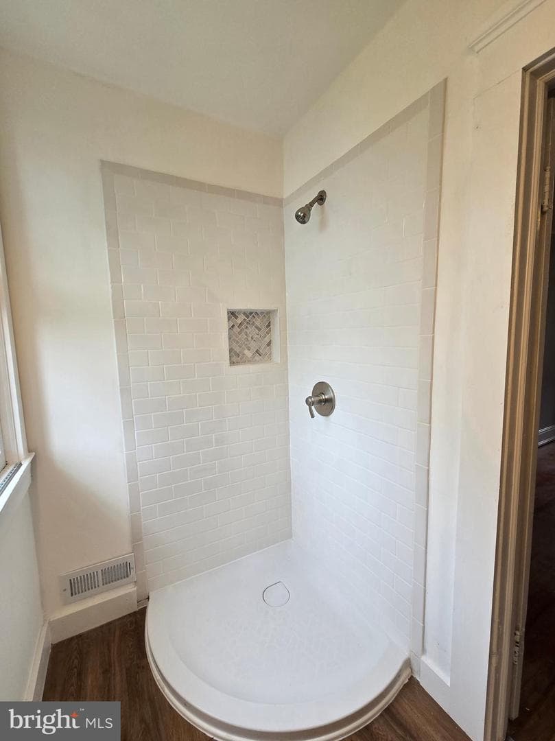 220 Meadow Road photo 32