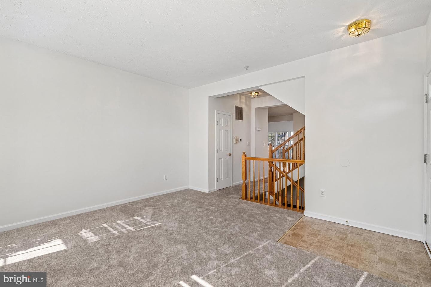 2426 Knapps Way photo 11