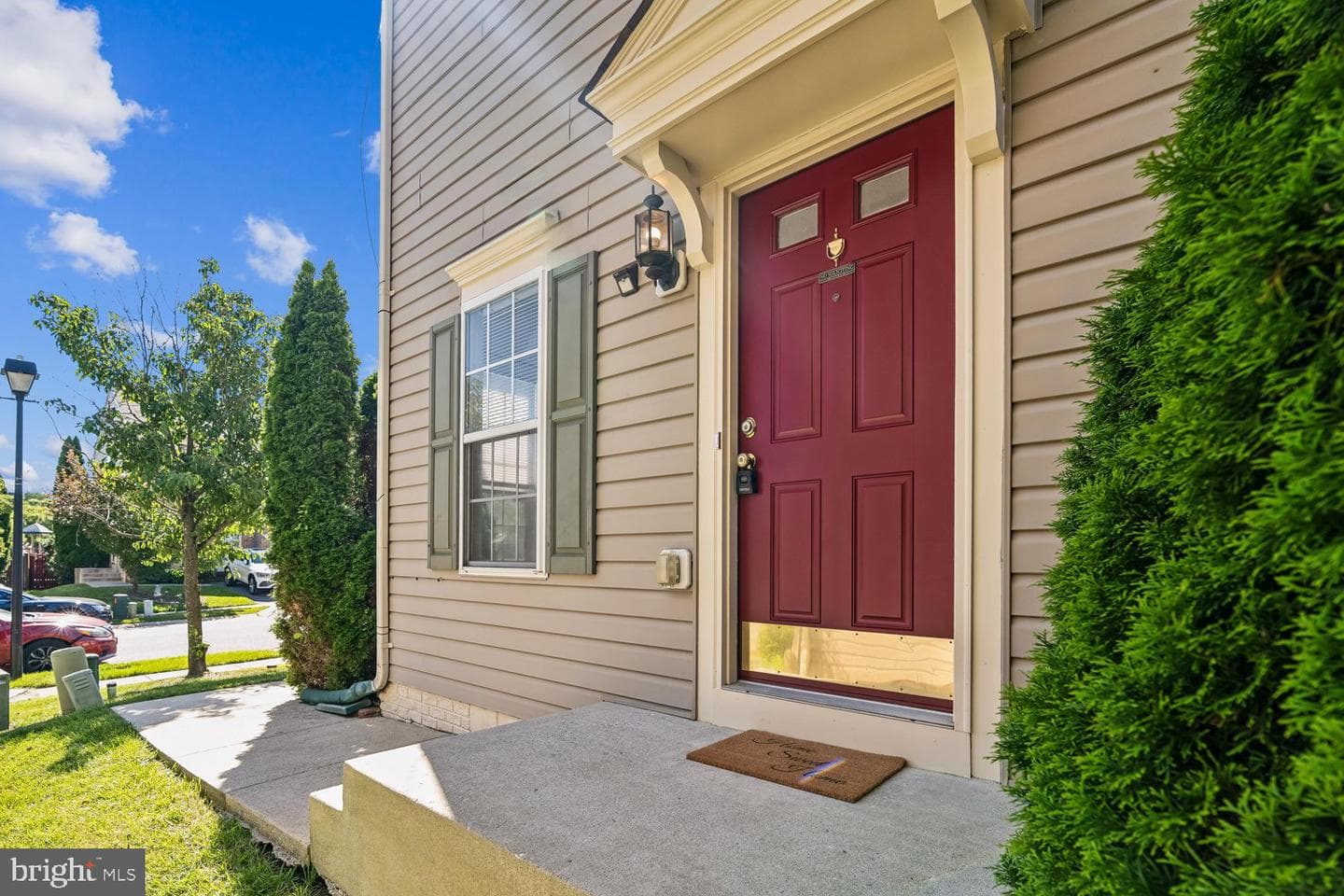 2426 Knapps Way photo 3