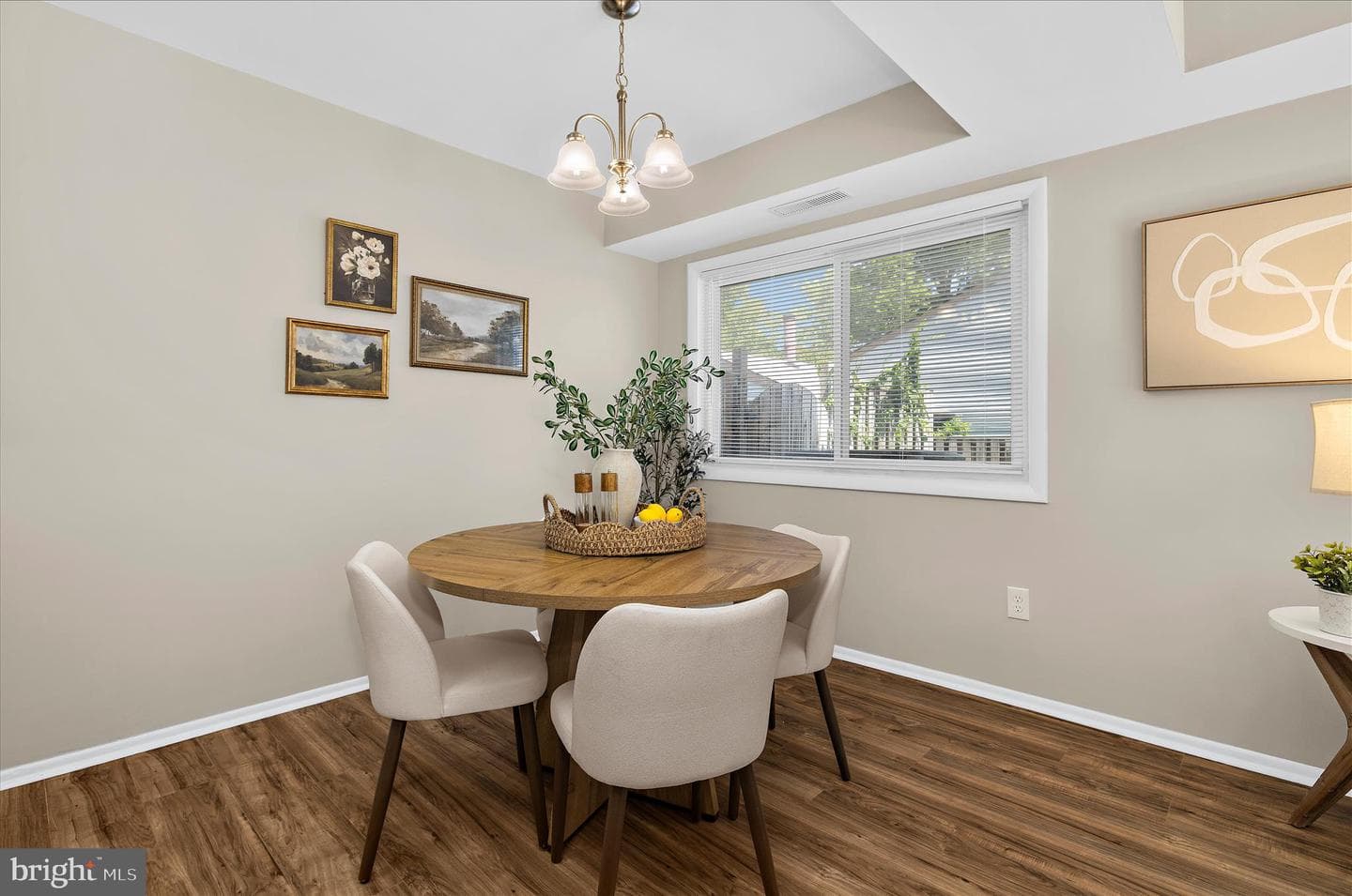1729 Aberdeen Court photo 8
