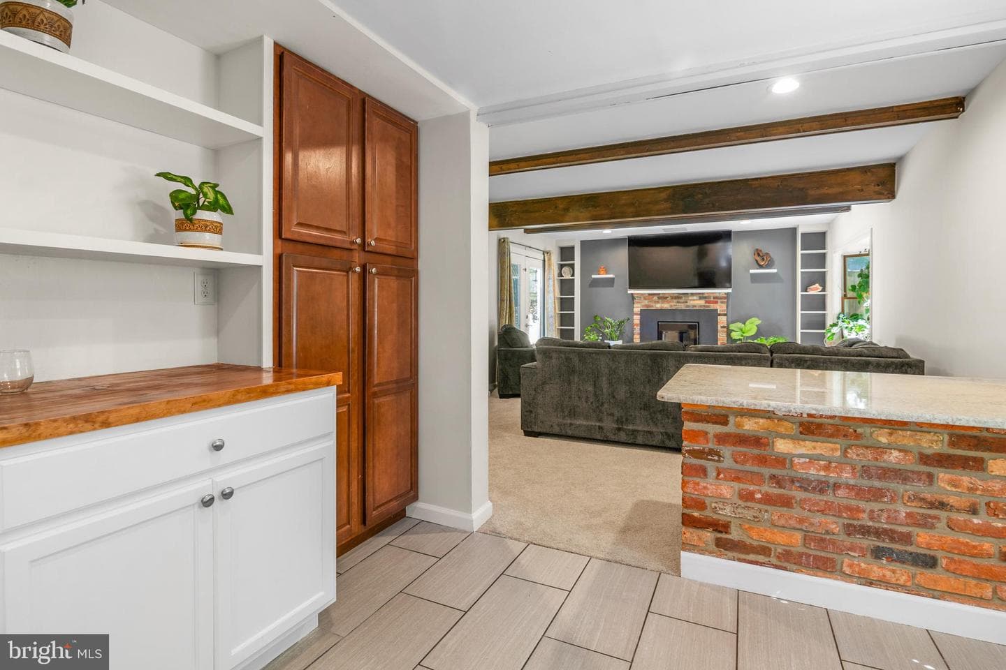 1801 E Regents Park Road photo 21