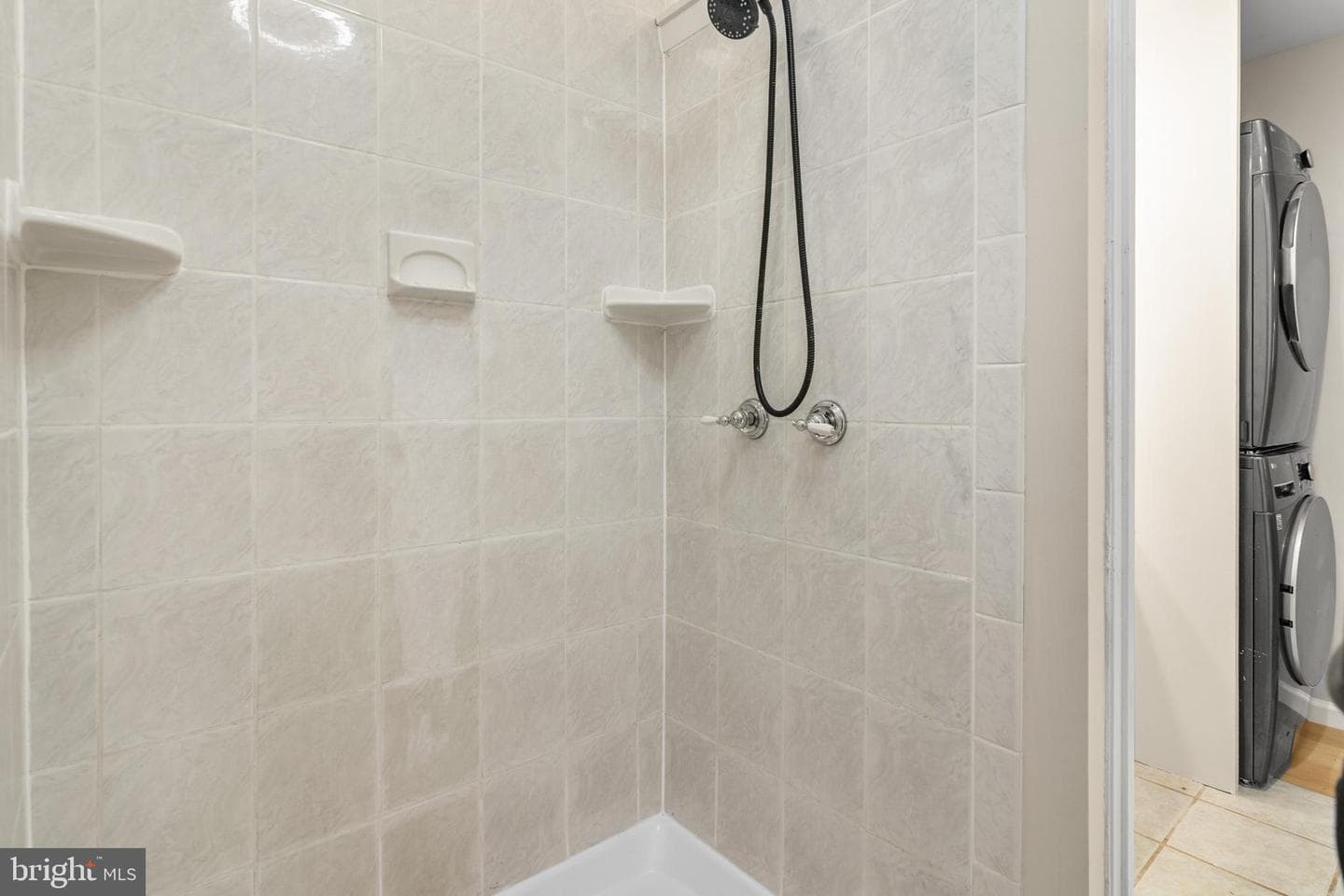 1801 E Regents Park Road photo 36