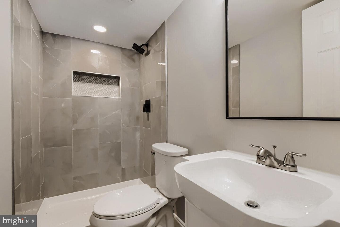 105 Rosecrest Drive photo 20