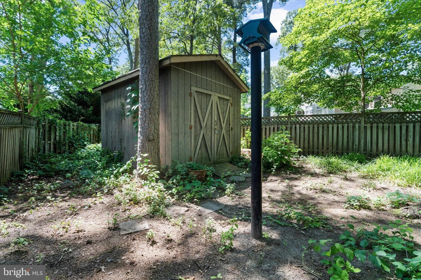 446 Fairford Ct photo 35