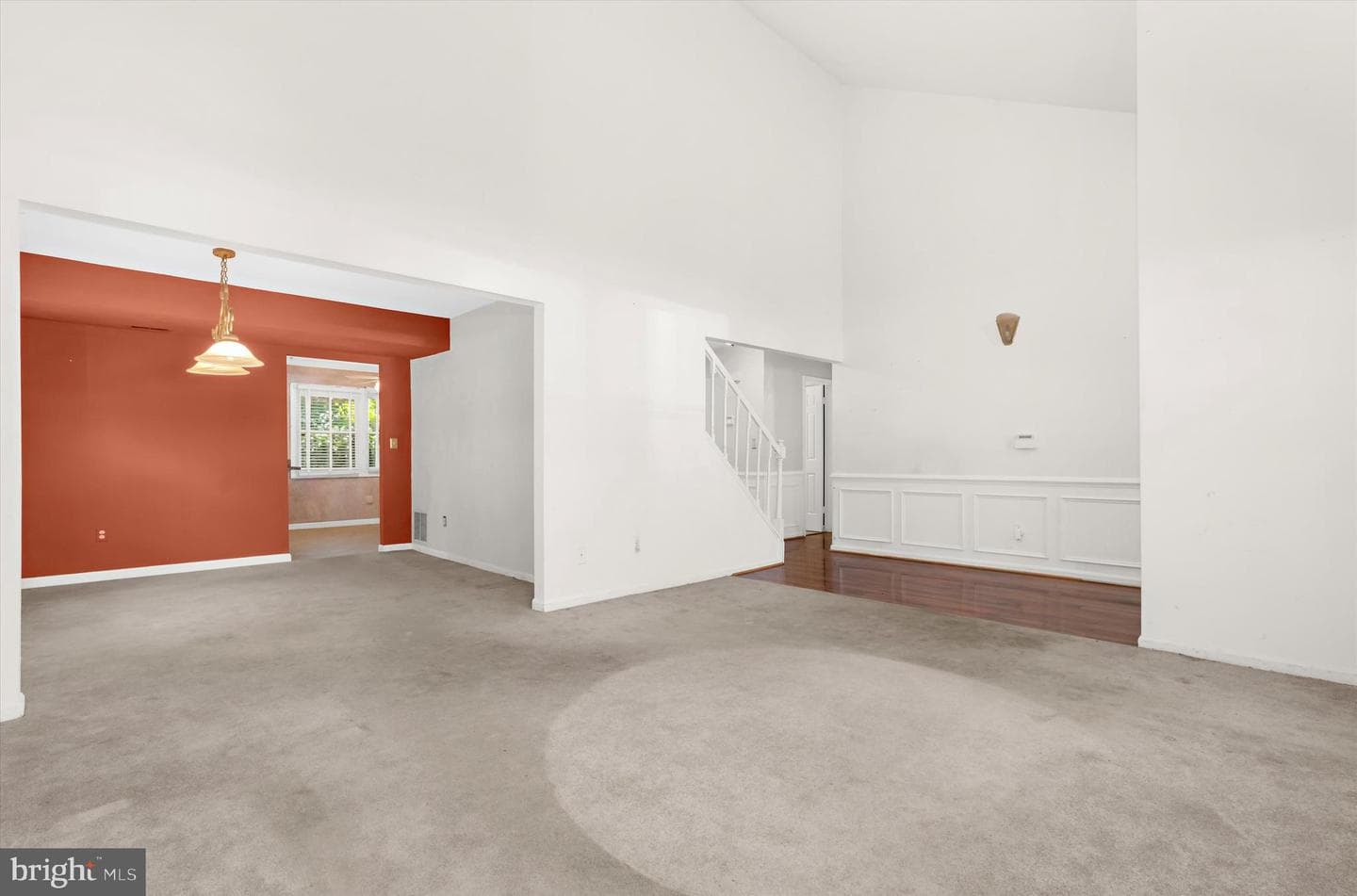 446 Fairford Ct photo 6