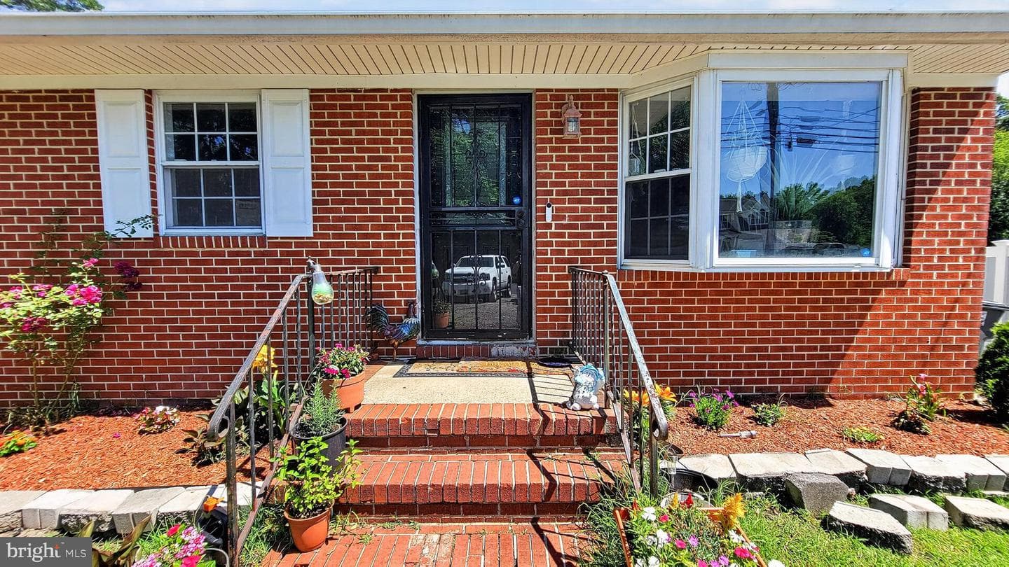 130 Margate Drive photo 4