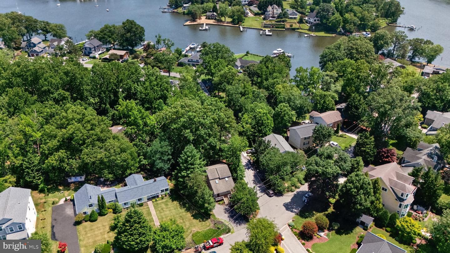 607 Overhill Drive photo 40