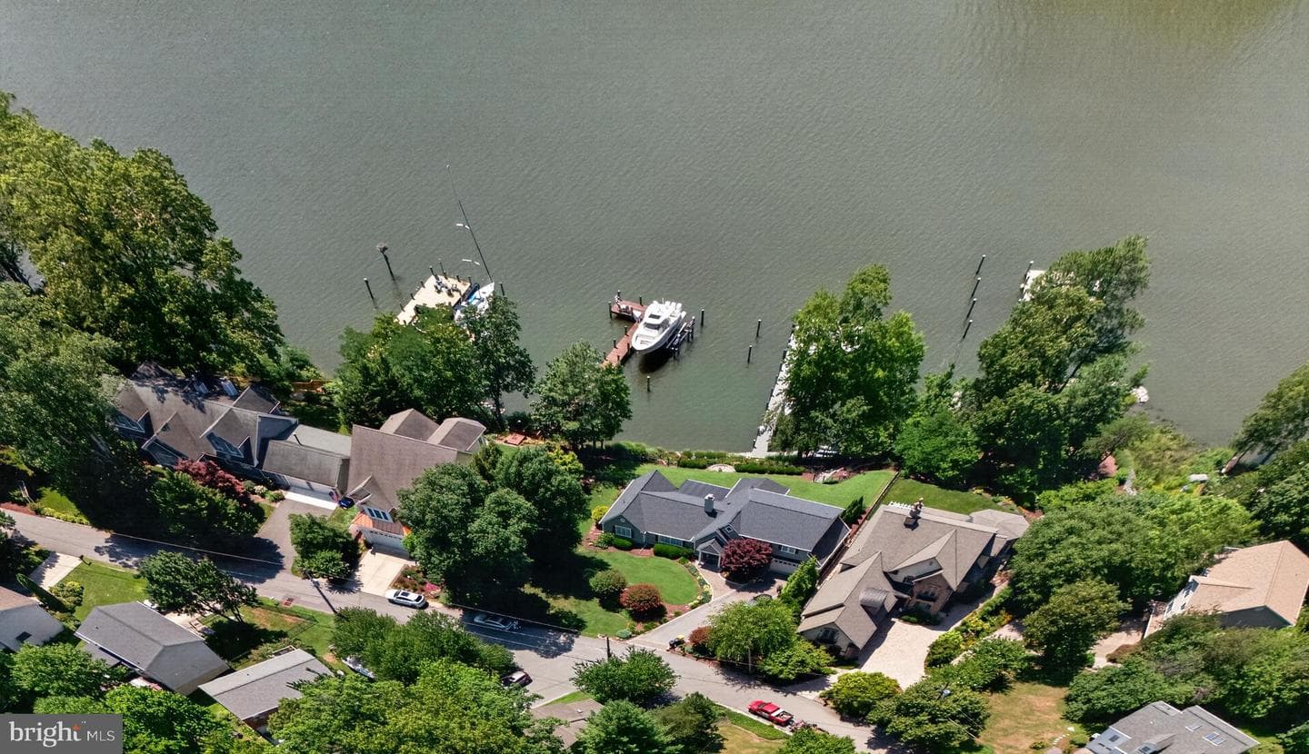 607 Overhill Drive photo 43