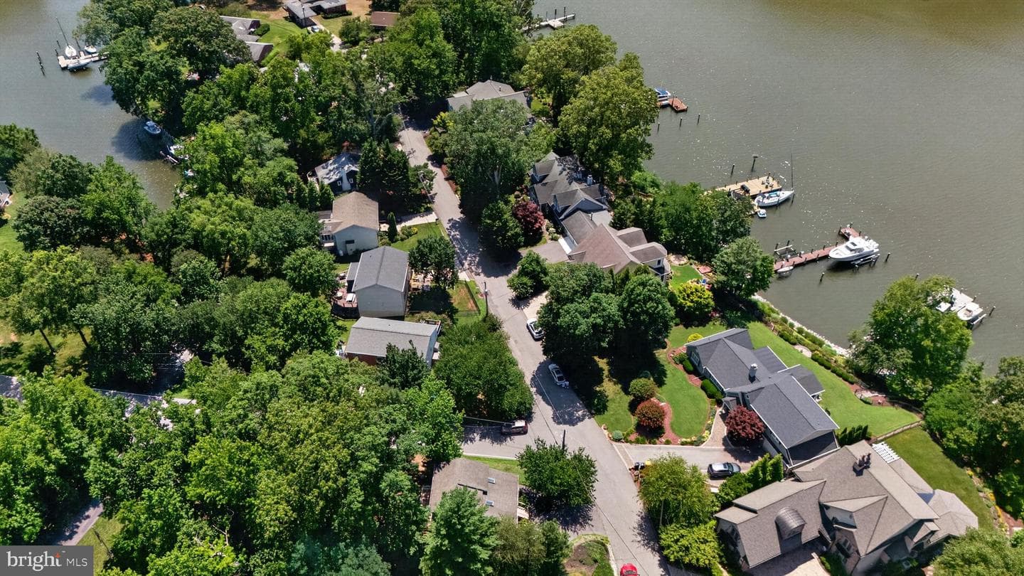 607 Overhill Drive photo 44