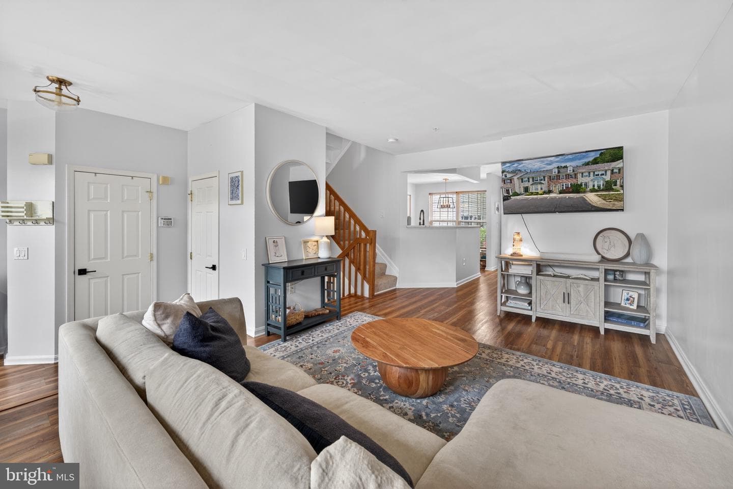 149 Quiet Waters Pl photo 4