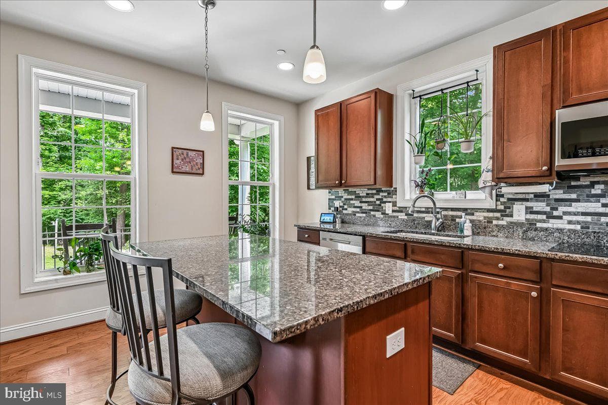 1457 Gilbert Road photo 15