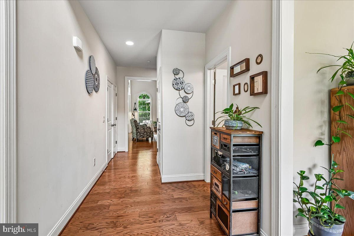 1457 Gilbert Road photo 23