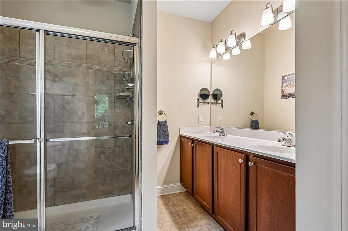 1457 Gilbert Road photo 30