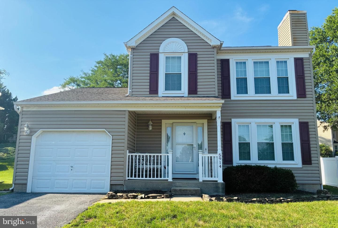 5914 Manor House Lane, Brooklyn Park